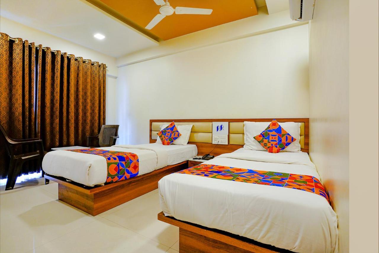 Fabhotel Ramjis Residency Nashik Bagian luar foto