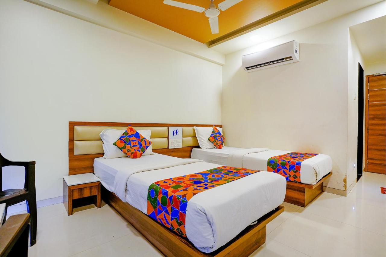 Fabhotel Ramjis Residency Nashik Bagian luar foto