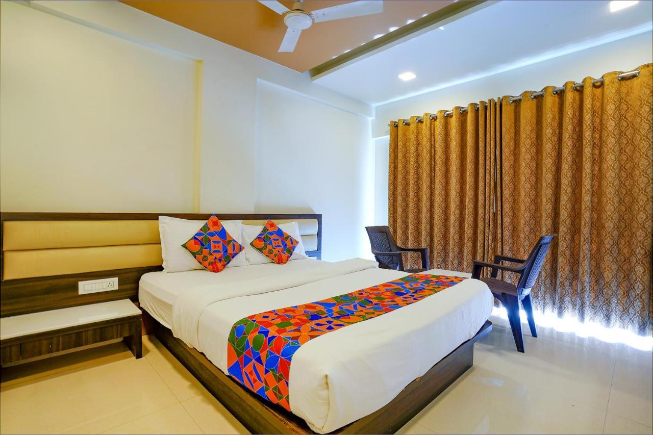 Fabhotel Ramjis Residency Nashik Bagian luar foto